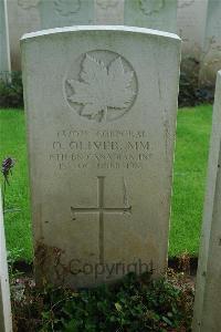 Canada Cemetery Tilloy Les Cambrai - Oliver, O